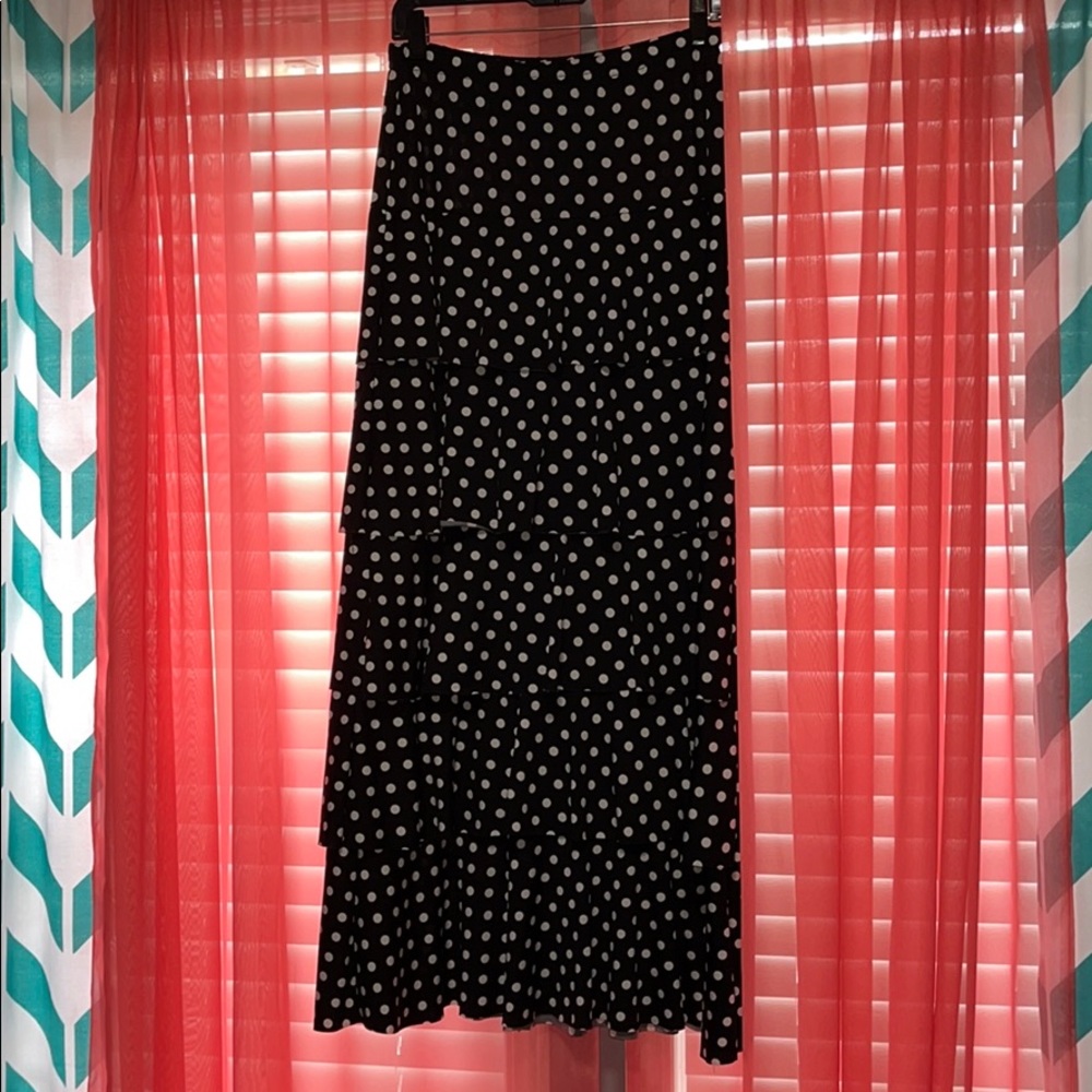 Black and white polka dotted ruffled skirt